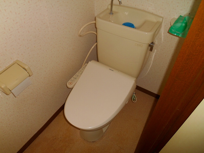 ロイヤル栄町  参考写真