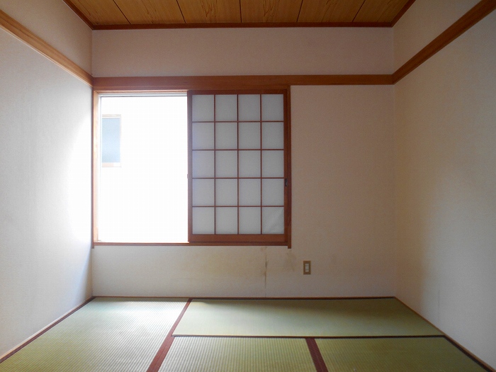 ロイヤル栄町  参考写真