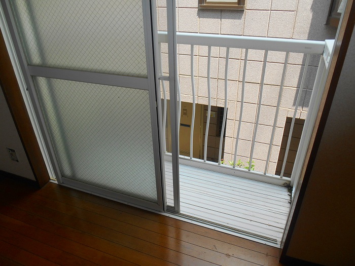 ロイヤル栄町  参考写真