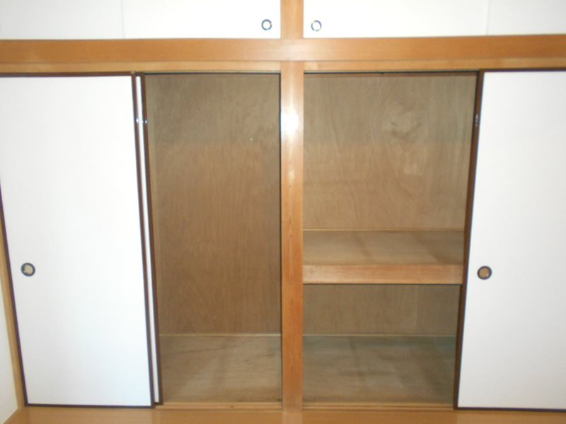府中市栄町戸建  収納