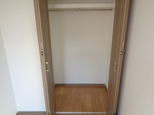 国立戸建 (㈱センセール)  収納