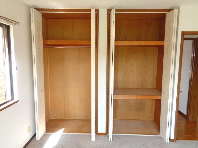 貫井北町3丁目貸家  収納