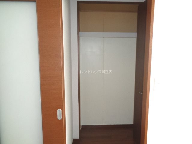 ウィステリア 収納