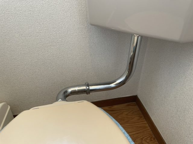 トイレの水漏れ修理作業の施工